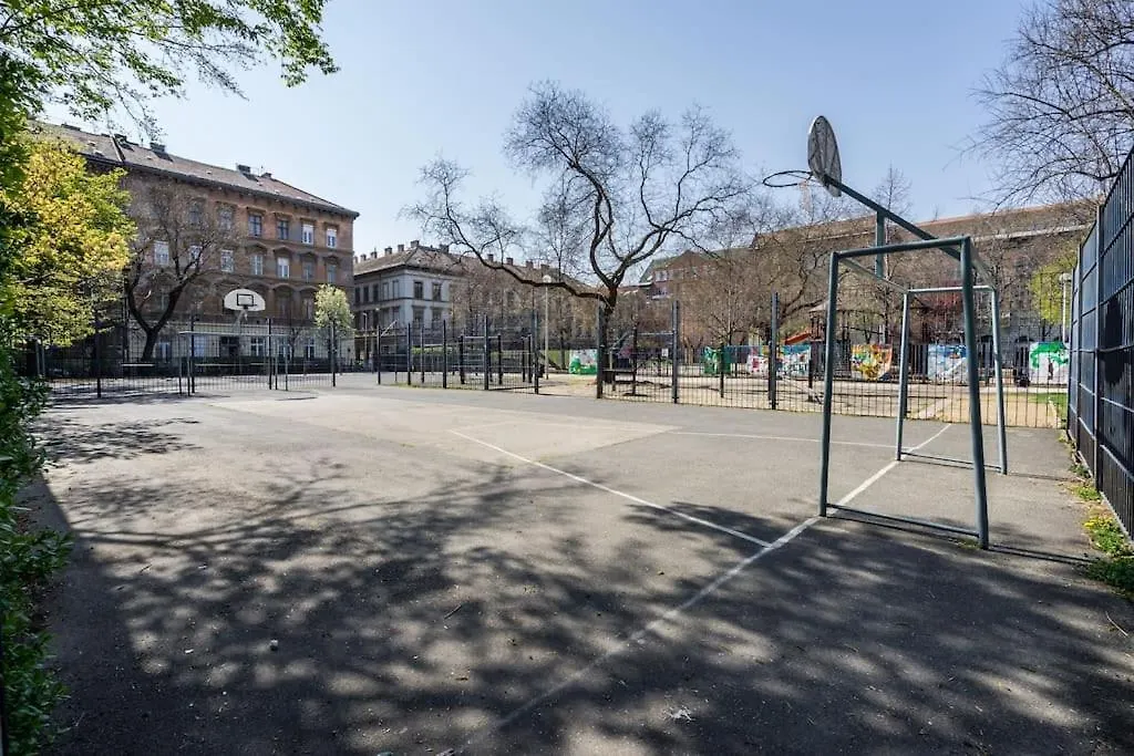 Klauzal Garden City Apartments Budapest