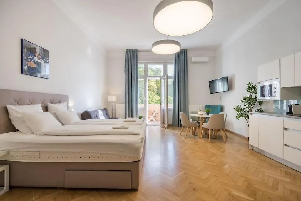 Klauzal Garden City Apartments Budapest